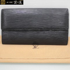 ヴィトンの黒エピ長財布